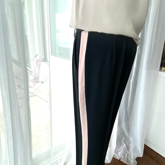 Diana Van Furstenberg Silk Top Sz.4 - Picture 4 of 4